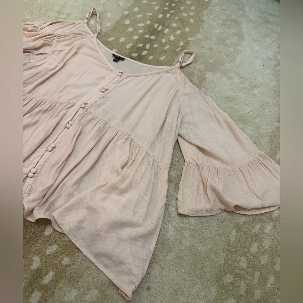 Torrid light pink off the shoulder blouse women’s size 3 - Picture 5 of 8